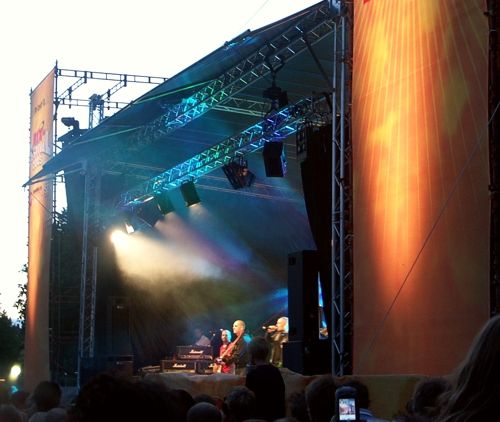 Rix FM Festival 2005 - Stationsparken, Halmstad - Scengolv: 13x8 meter