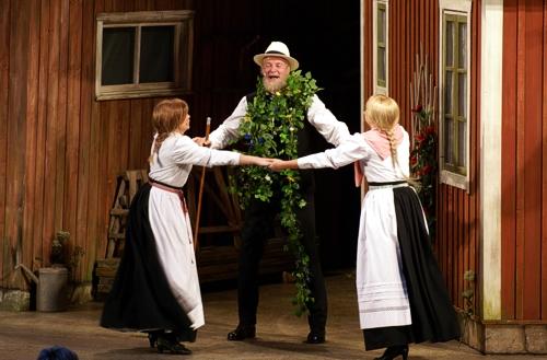 Hemsöborna - Vallarnas Friluftsteater, Falkenberg<br>Lisebergsteatern, Göteborg<br>Rosers Salonger, Skara<br>Turné