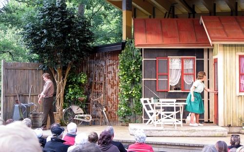 Solsting och Snésprång - Vallarnas Friluftsteater, Falkenberg<br>Lisebergsteatern, Göteborg<br>Rosers Salonger, Skara<br>Turné